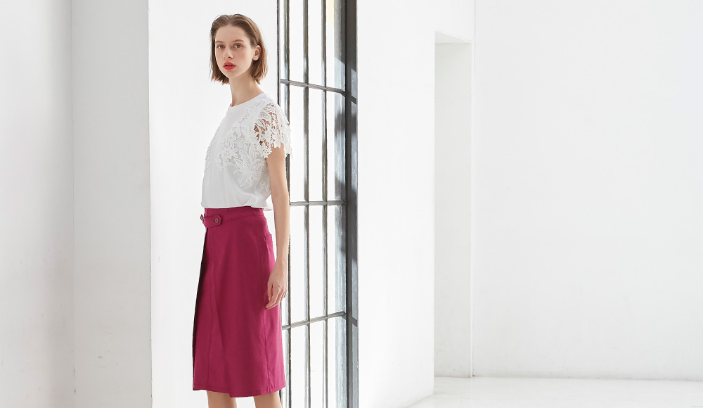 LILY TULLE EMBROIDERY WITH LACE BLOUSE / STRETCHY DENIM WIDE LEG PANTS