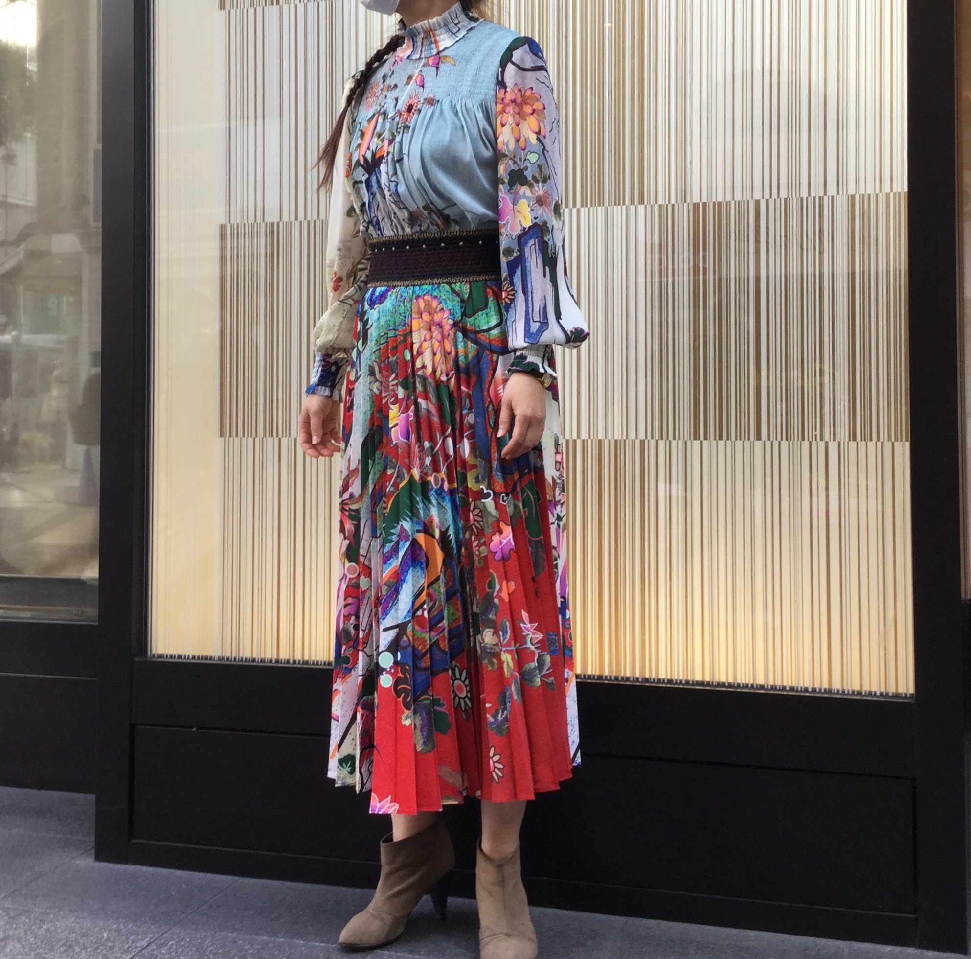スカラーズロックプリントスカートのご紹介 | vivienne tam