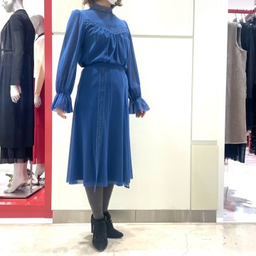 「ソリッドネット with ドラゴンレースブラウス/スカート」のご紹介