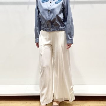 「ゴールドフィッシュレースデニムブラウス」のご紹介