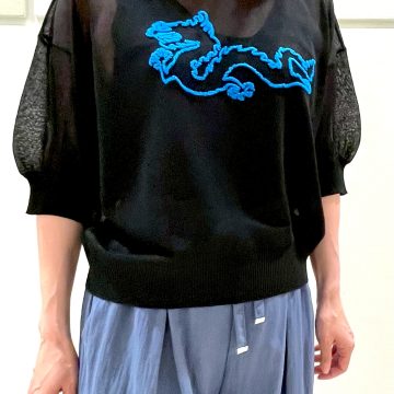 「サガラ刺繍強燃ラメニットプルオーバー」のご紹介