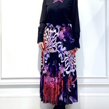 【クリサンセマムプリントスカート】のご紹介