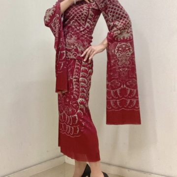 「オペラシャドウブラウス、スカート」のご紹介