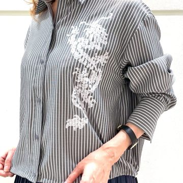 「ドラゴンプリントシャツ」のご紹介