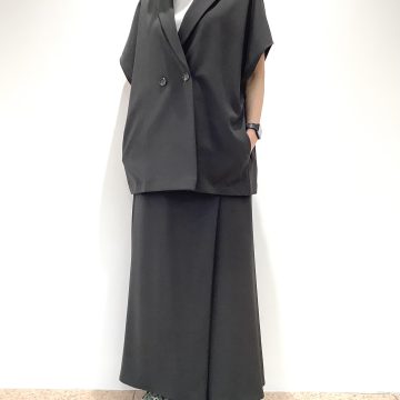 ダブルブラウスジャケット×ラップロングスカートのご紹介