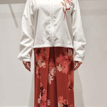 【フラワー刺繍ブラウス】のご紹介